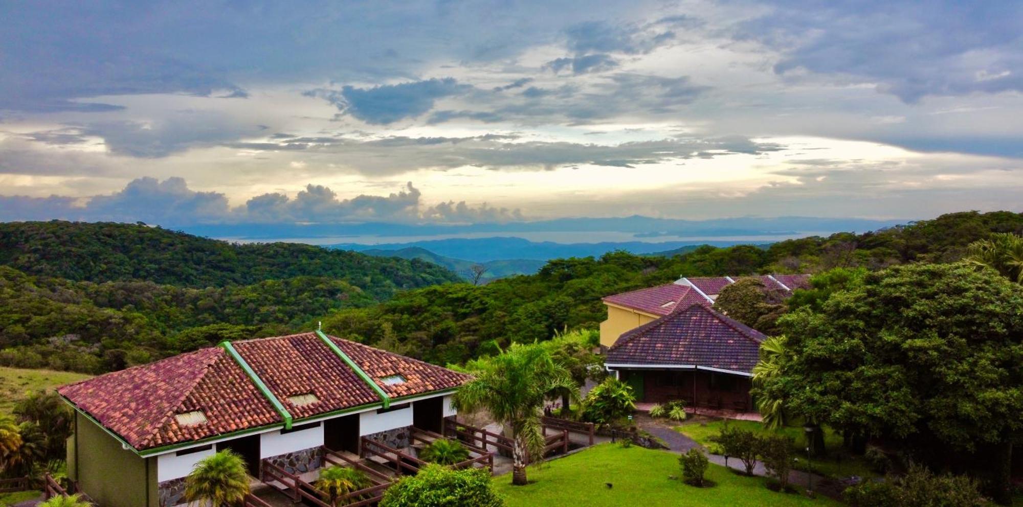 Hotel Montana Monteverde Exterior foto