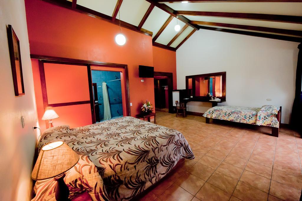 Hotel Montana Monteverde Exterior foto