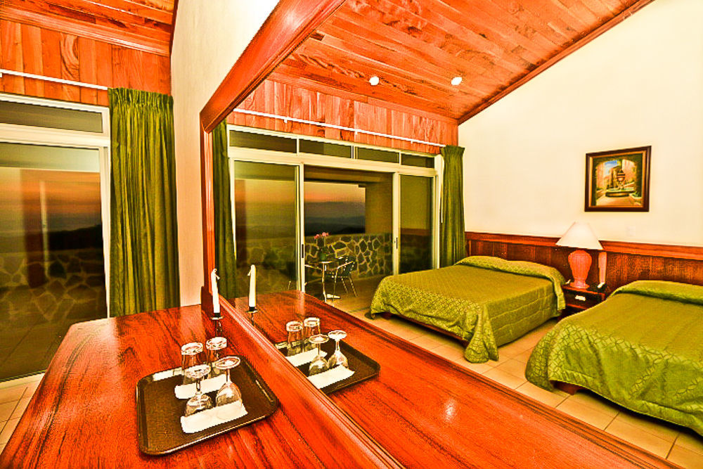 Hotel Montana Monteverde Exterior foto